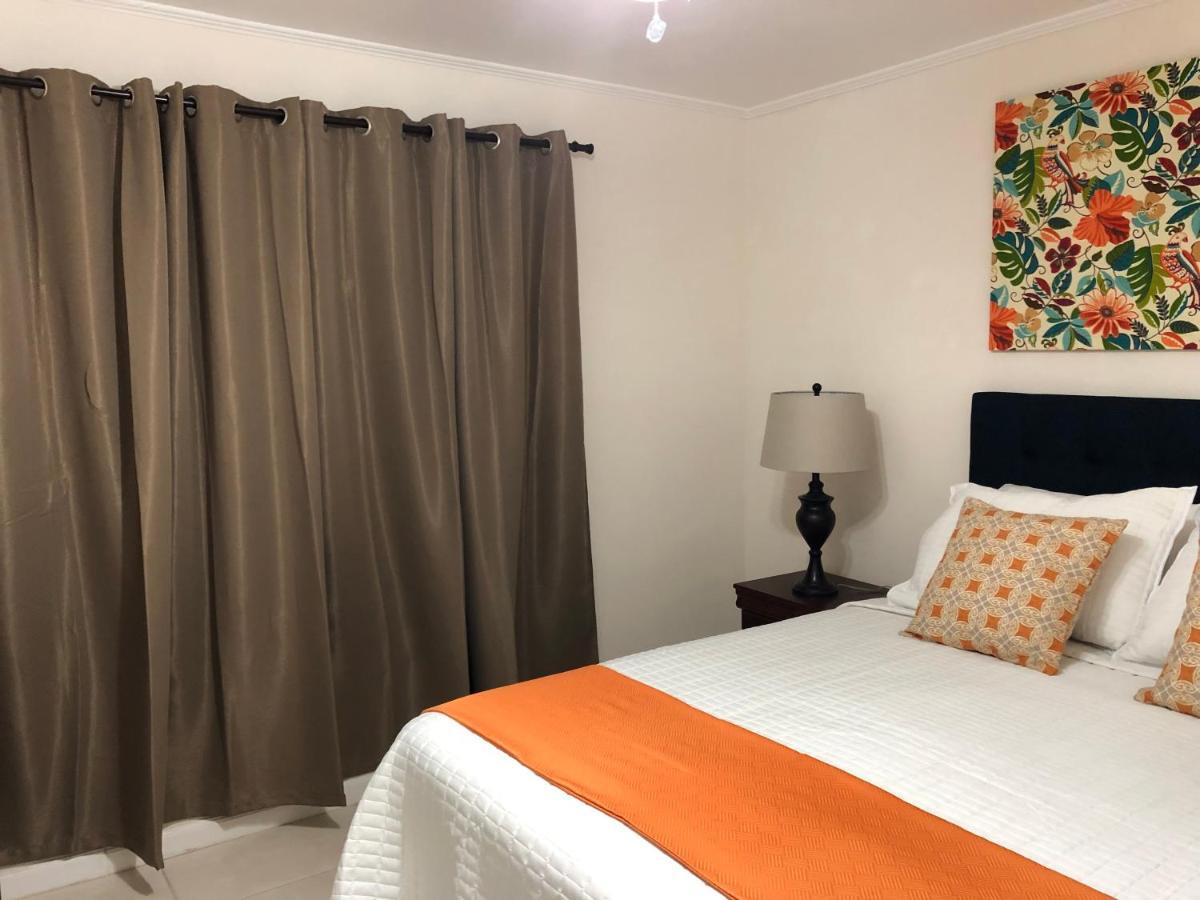 Anna'S Joye Chatham Montego Bay Dış mekan fotoğraf
